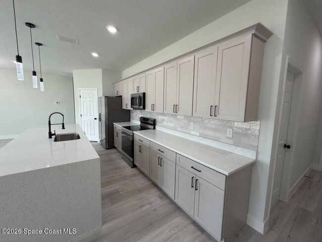 Photo - 725 Bryant Rd