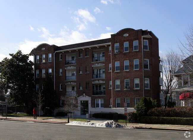 Photo - The Clayton
