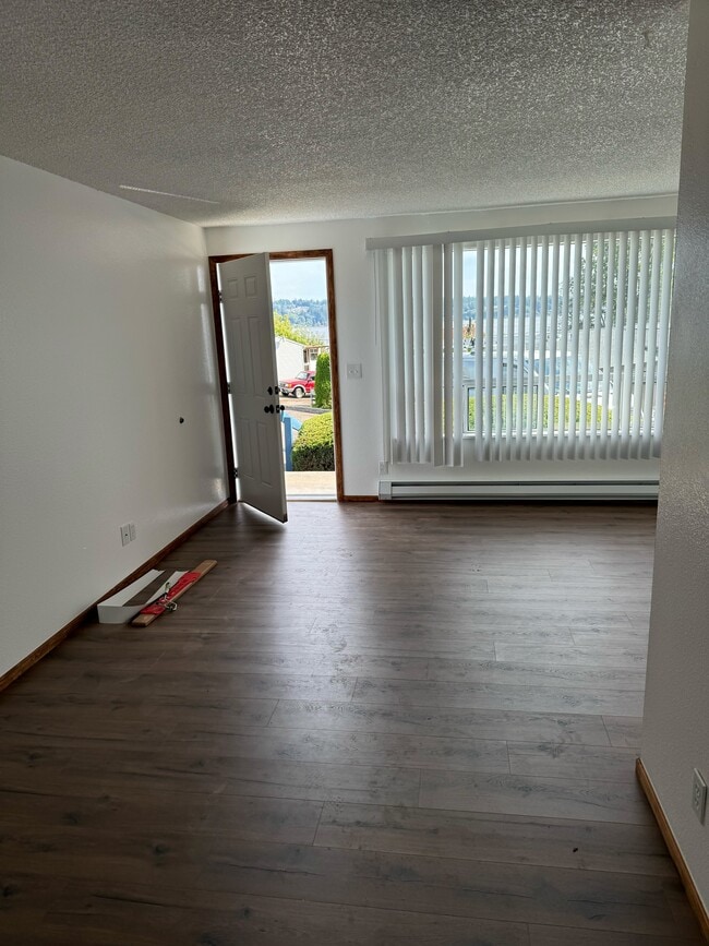 Photo - 811 Hayward Ave