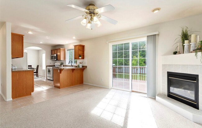 Photo - 4035 Glengary Rd