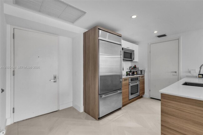 Photo - 1300 Brickell Bay Dr Unit 3408