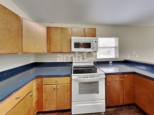 Photo - 7011 Silverwood Dr