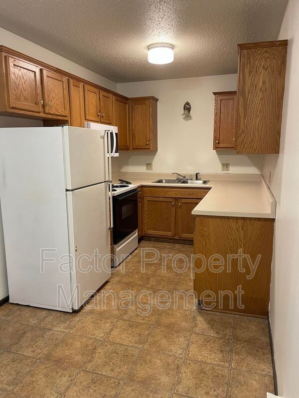 Photo - 418 Allan Ave Unit 2