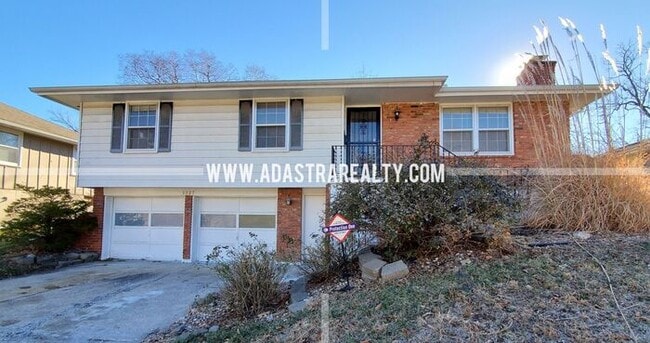 Building Photo - Very Nice Home in South KCMO-Coming SOON!!
