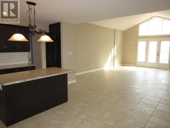 Photo - 11981 Morris Rd