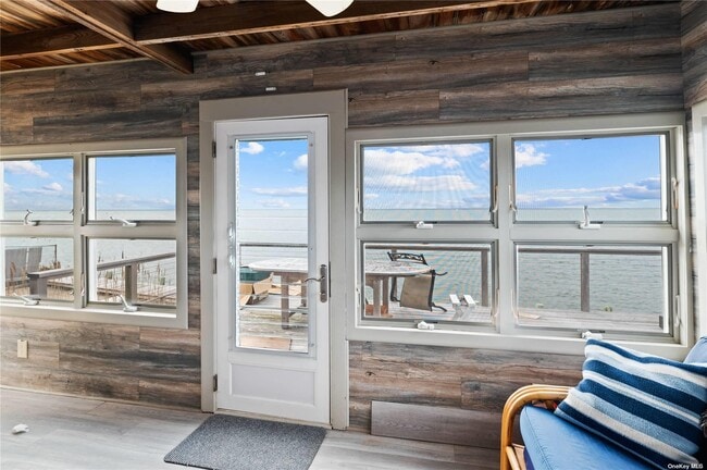 Photo - 5 Bayview Ave