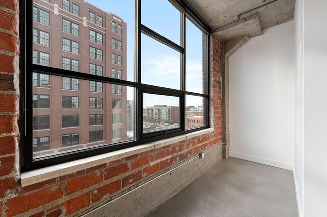 Photo - 718 N Washington Ave