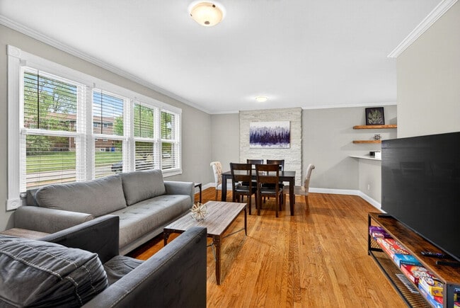 Building Photo - 6913 Etzel Ave Unit SI ID1496954P