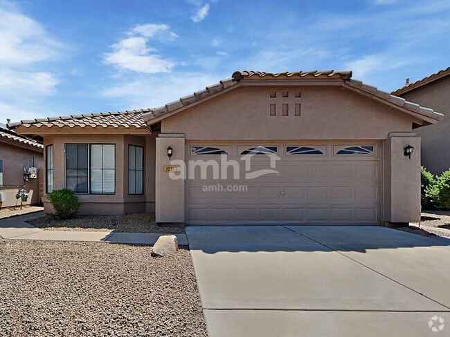 Building Photo - 3237 E Blackhawk Dr Rental
