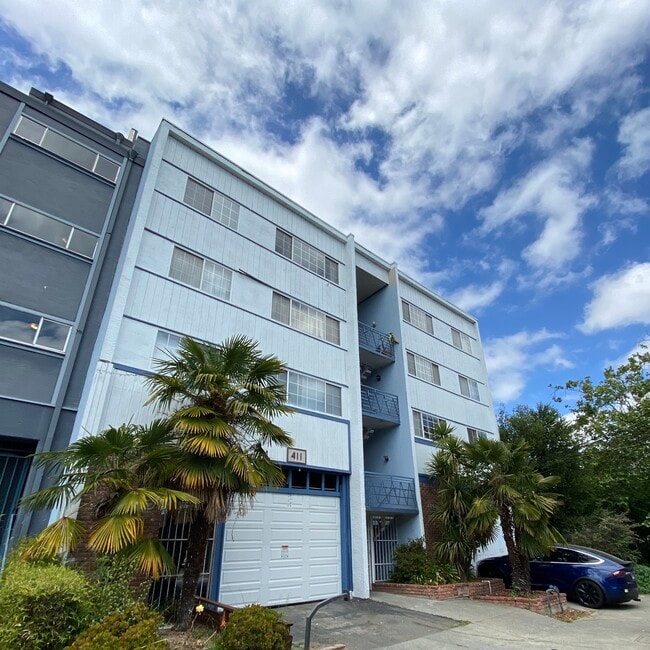 Building Photo - Fairmount Heights LLC. Rental