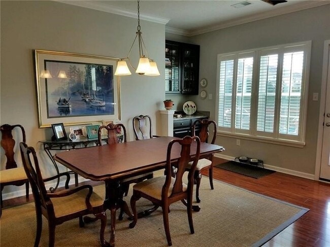 Photo - 411 Maple Ridge Dr