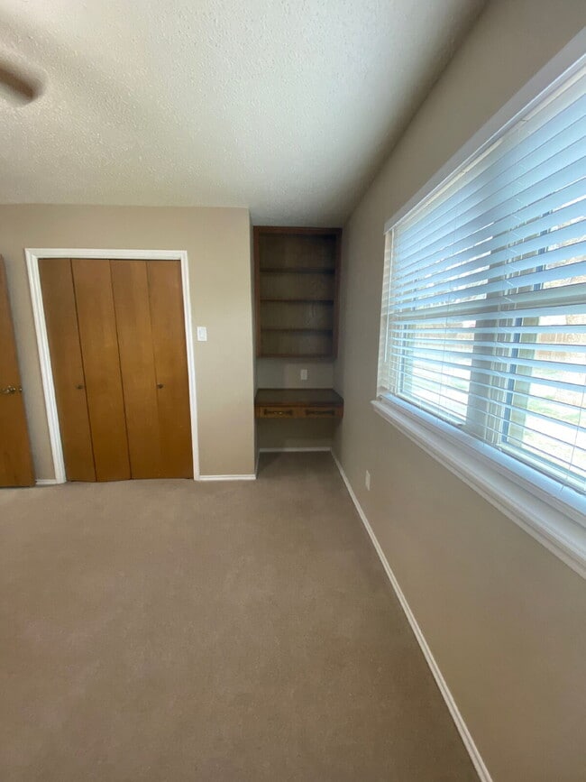 Photo - Charming 3-Bedroom Oasis with 2 Full Baths in Prime Lubbock Location - 1547 Sq Ft of Comfort!