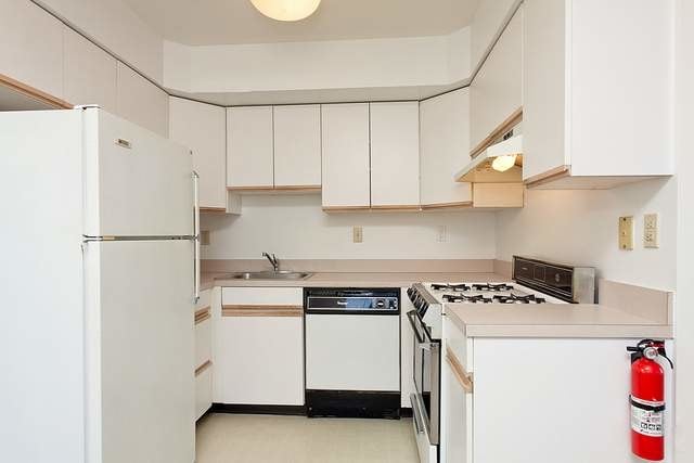 Photo - Eagle Square