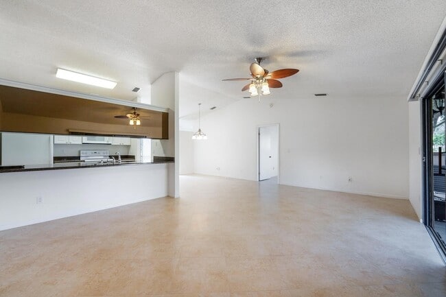 Photo - 22 Walcott Dr