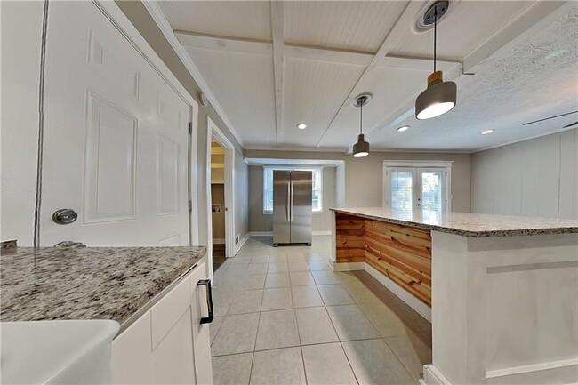 Photo - 4656 Lincoln Way SW