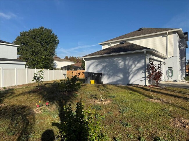 Photo - 712 Waxwing Ct