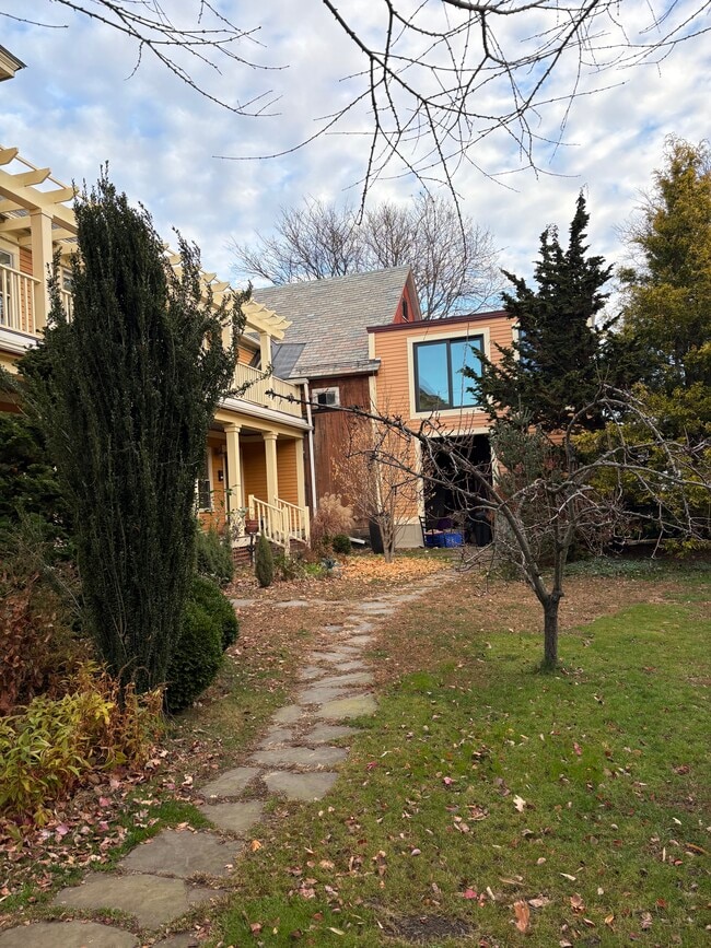 Photo - 65 5th St Unit 1B