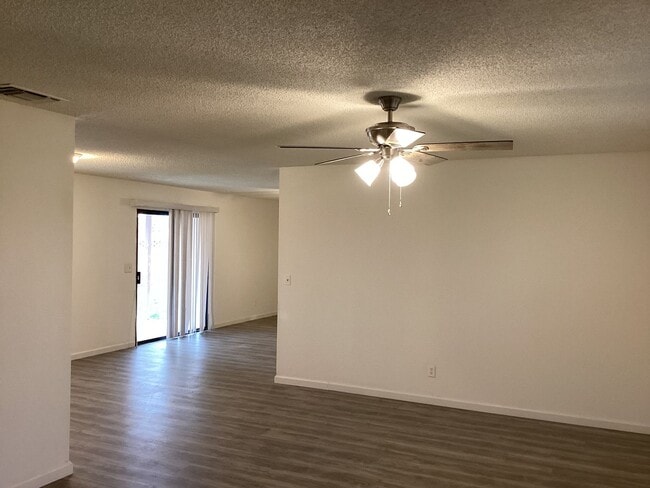 Photo - 16385 N D St