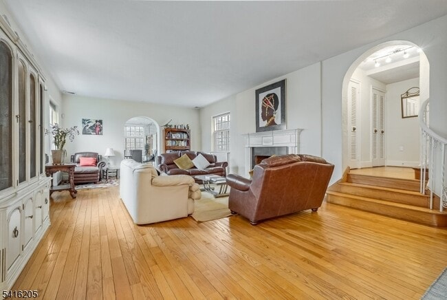 123 N Wyoming Ave