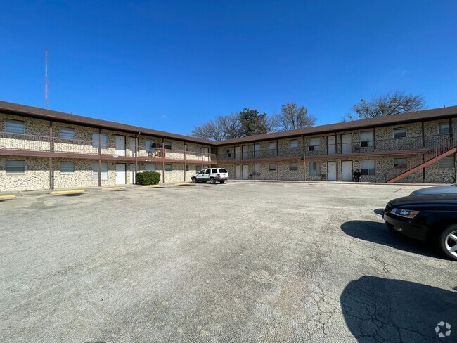 Building Photo - 3107 Atkinson Ave Rental