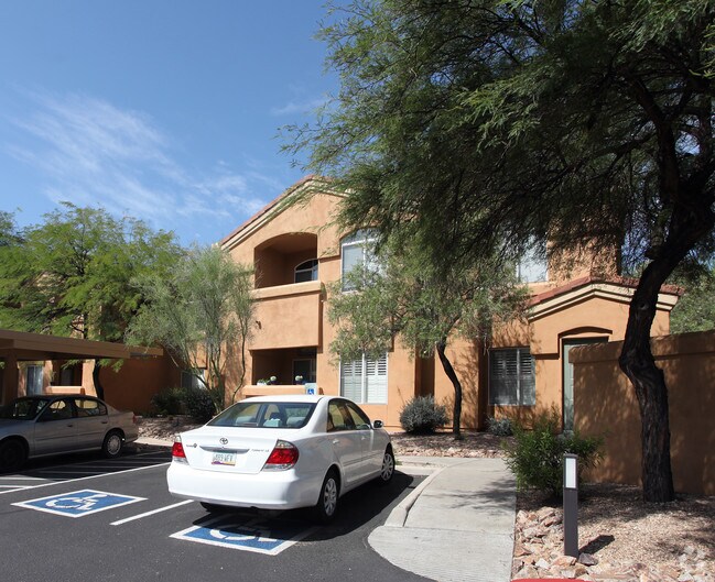 Photo - Pinnacle Canyon Apartments