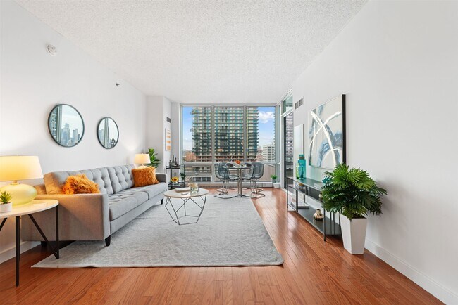 Building Photo - 1 Shore Ln Unit 1002