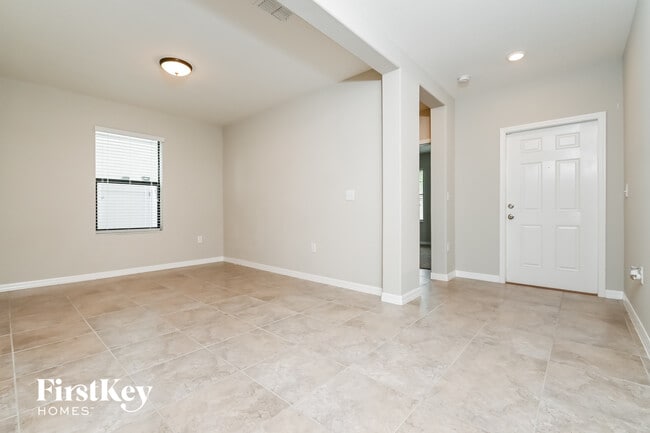 Photo - 14827 Crescent Rock Dr