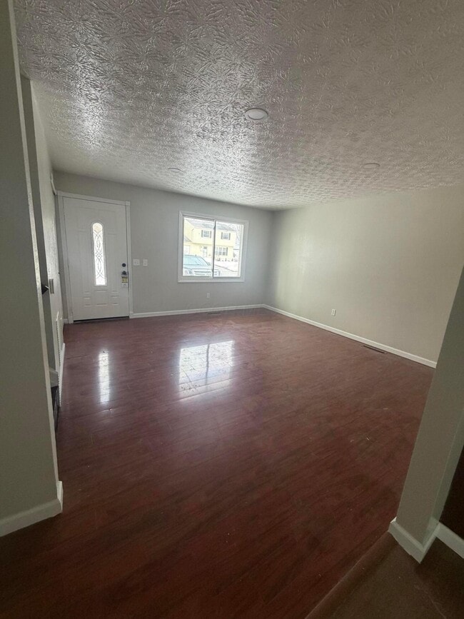 Photo - 4465 Paxton Dr S