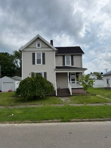 Photo - 1413 E Main St House