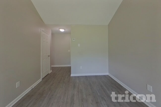 Photo - 7307 Hooksett Ct