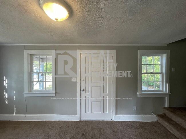 Photo - 2677 Napier Ave