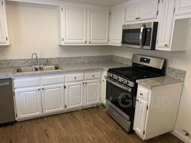 Photo - 3928 W Meadow Ave Casa