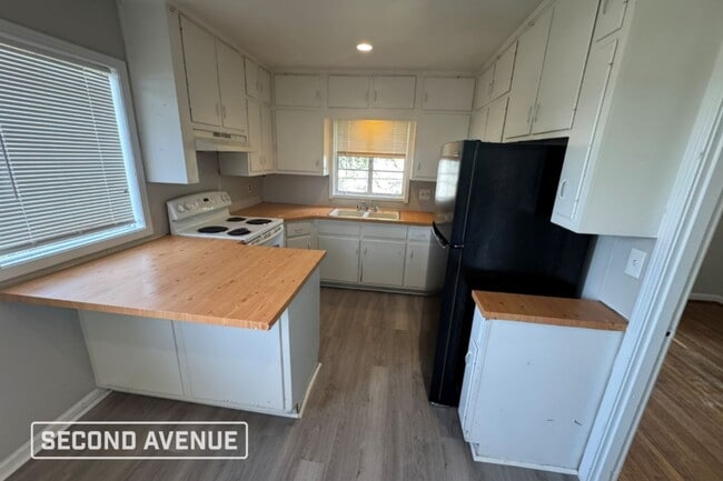 Photo - 9228 Brookhurst Dr