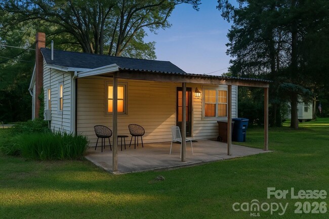 Photo - 116 Barnes Ln