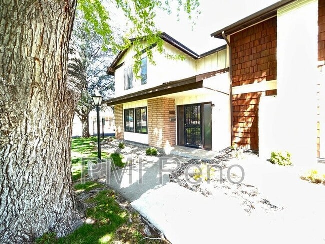 Building Photo - 1555 Foster Dr Rental