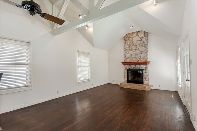 Photo - 9025 San Fernando Way