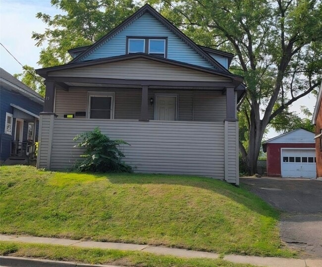 Building Photo - 35 Dayton St Unit 2
