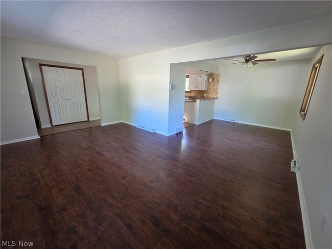 Photo - 2540 Charney Rd