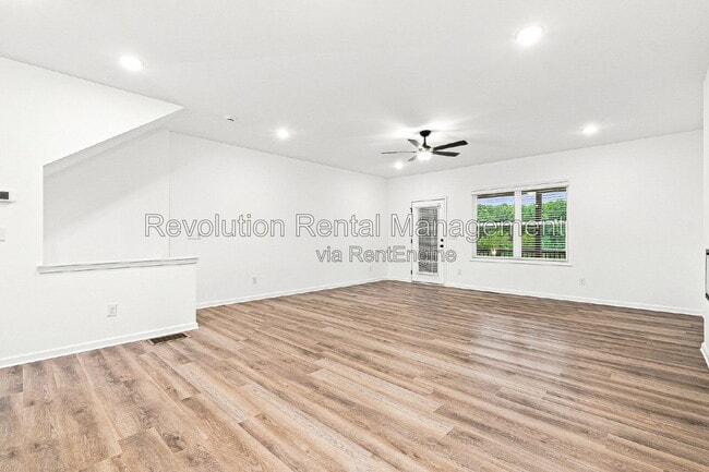 Building Photo - 34 Nickel Dr