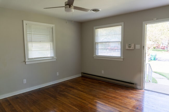 Photo - 510 N Foxhill Rd