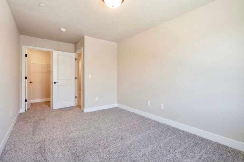 Photo - 6933 4th St Rd