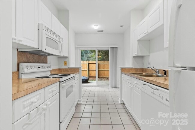 Photo - 8122 Village Harbor Dr