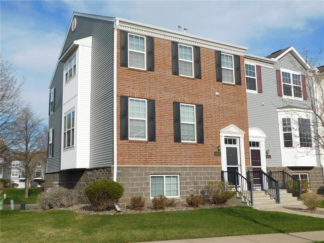 Photo - 15850 Frisian Ln Townhome