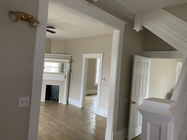 Photo - 635 E Wheeling St Unidad 635 A