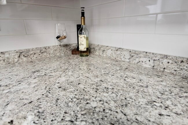 Photo - 205 Marquette St