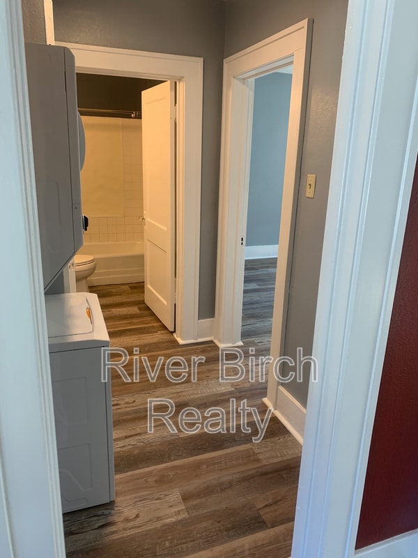 Photo - 434 W Cook St