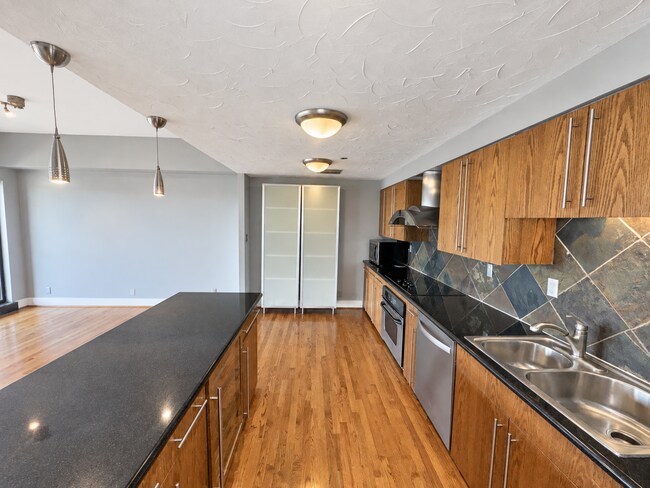 3030 McKinney Ave