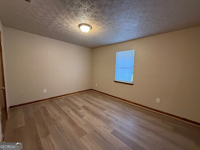 Photo - 101 Cooper Springs Ct