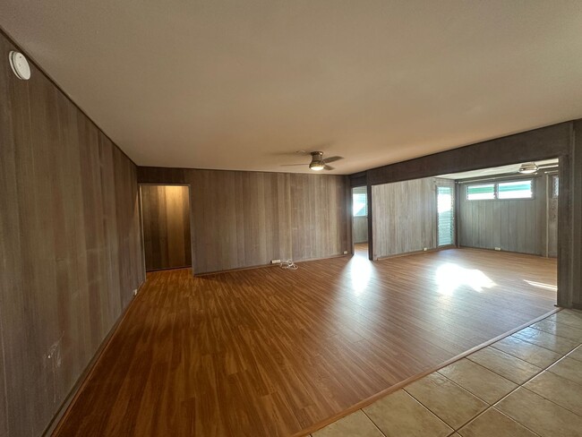 Photo - 929 Maniniholo St