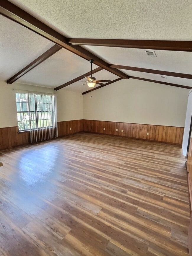 Photo - 1113 Hickory Dr Unidad A